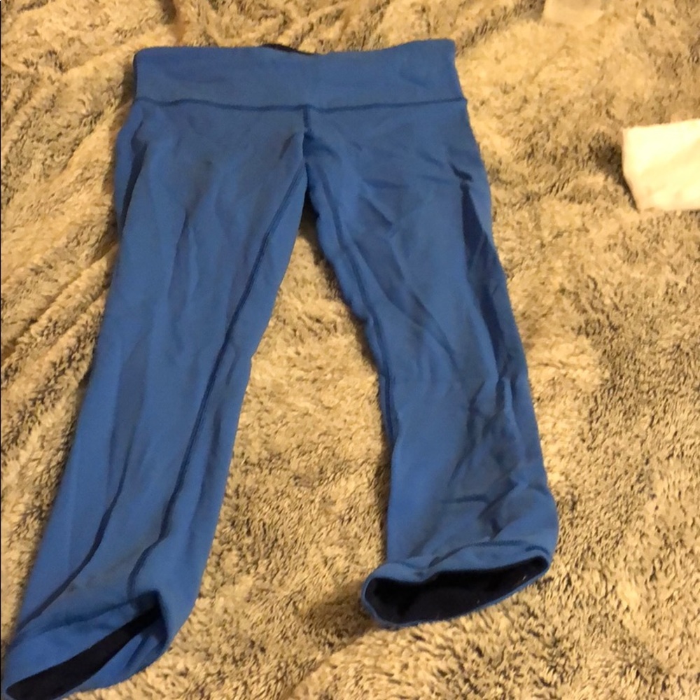 Lululemon reversible crops